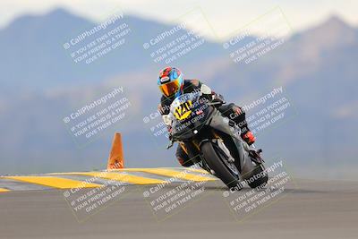 media/Sep-11-2022-SoCal Trackdays (Sun) [[81b7e951af]]/Turn 9 (930am)/